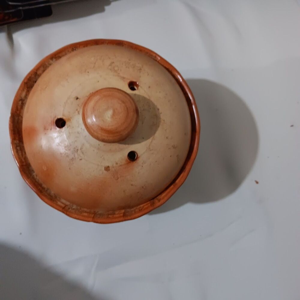 ceramic onion keeper. - Picture 3 of 5